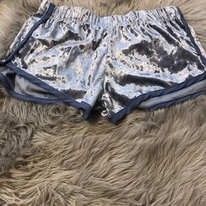 Crushed velvet shorts